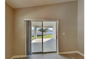 MLS# MFRTB8441870, Eagle Lake, Florida 33839