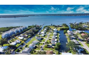616 Palm Ave Ellenton, FL 34222 - Off Market