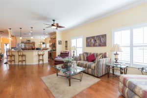10226 DEVONSHIRE LAKE DRIVE, TAMPA, FL 33647 - MLS#MFRTB8441883