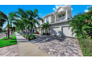 701 PINCKNEY DRIVE, APOLLO BEACH, FL 33572 - MLS#MFRTB8441935