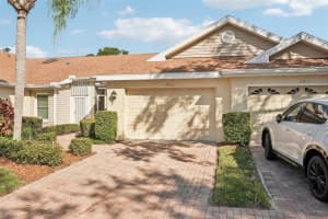 2433 NEW HAVEN CIRCLE, SUN CITY CENTER, FL 33573 - MLS#MFRTB8442045