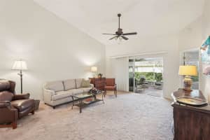 2433 NEW HAVEN CIRCLE, SUN CITY CENTER, FL 33573 - MLS#MFRTB8442045