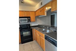 10196 SAILWINDS BOULEVARD, LARGO, FL 33773 - MLS#MFRTB8442100