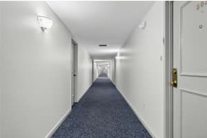 7100 SUNSHINE SKYWAY LANE, ST PETERSBURG, FL 33711 - MLS#MFRTB8442111