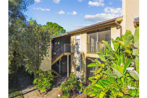 10101 SAILWINDS BOULEVARD, LARGO, FL 33773 - MLS#MFRTB8442113