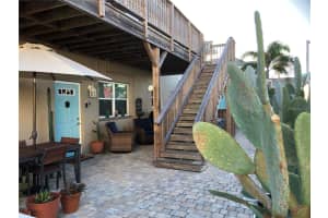 37 144TH AVENUE, ST PETERSBURG, FL 33708 - MLS#MFRTB8442229