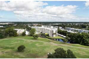 225 COUNTRY CLUB DRIVE, LARGO, FL 33771 - MLS#MFRTB8442245