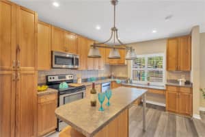 6509 ENGLEWOOD AVENUE, TAMPA, FL 33611 - MLS#MFRTB8442353