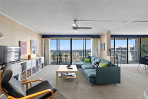 450 TREASURE ISLAND CAUSEWAY, TREASURE ISLAND, FL 33706 - MLS#MFRTB8442398