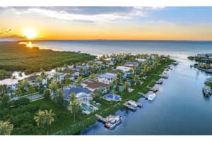 44 HAMMOCK BAY BLVD, APOLLO BEACH, FL 33572 - MLS#MFRTB8442400