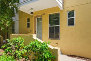 964 SOMBRA STREET, TAMPA, FL 33619 - MLS#MFRTB8442473