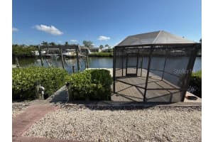 906 CHIPAWAY DRIVE, APOLLO BEACH, FL 33572 - MLS#MFRTB8442512