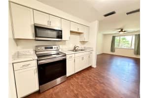 551 LAURA LANE, DUNEDIN, FL 34698 - MLS#MFRTB8442531