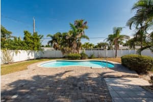 6964 GRANDE VISTA WAY, ST PETERSBURG, FL 33707 - MLS#MFRTB8442554