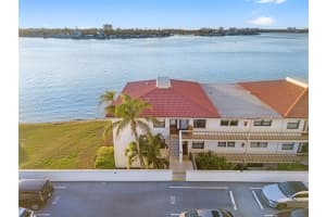 6265 SUN BOULEVARD, ST PETERSBURG, FL 33715 Sold 12/22/25