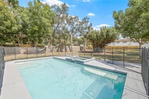 70 HORTON CIRCLE, SARASOTA, FL 34232 - MLS#MFRTB8442621