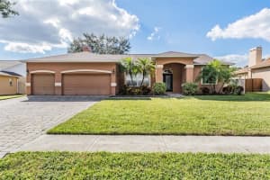 2706 Bent Leaf Dr Valrico, FL 33594 - Off Market