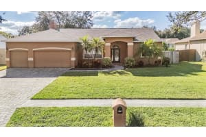 2706 Bent Leaf Dr Valrico, FL 33594 - Off Market