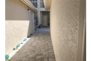 11300 HARBOR WAY, LARGO, FL 33774 - MLS#MFRTB8442683