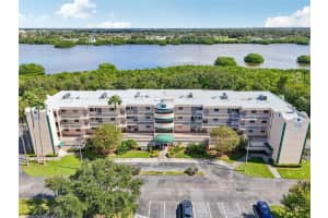 6251 SHORELINE DRIVE, ST PETERSBURG, FL 33708 - MLS#MFRTB8442710