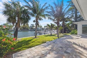 2540 SHORE DRIVE, ST PETERSBURG, FL 33705 - MLS#MFRTB8442768