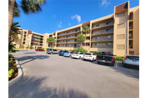 90 HIGHLAND AVENUE, TARPON SPRINGS, FL 34689 - MLS#MFRTB8442849