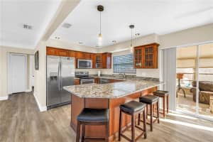 6830 35TH AVENUE, ST PETERSBURG, FL 33710 - MLS#MFRTB8442851