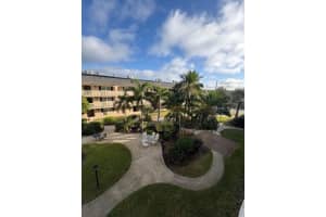 147 BLUFF VIEW DRIVE, BELLEAIR BLUFFS, FL 33770 - MLS#MFRTB8442899