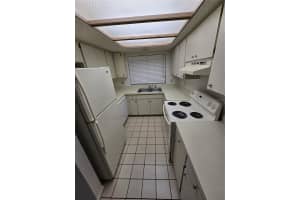 5911 IDLE FOREST PLACE, TAMPA, FL 33614 - MLS#MFRTB8442927