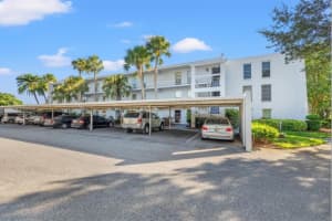 225 COUNTRY CLUB DRIVE, LARGO, FL 33771 - MLS#MFRTB8442945