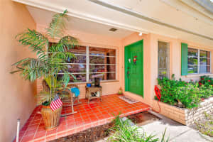 315 ORANGEWOOD LANE, LARGO, FL 33770 Sold 11/28/25