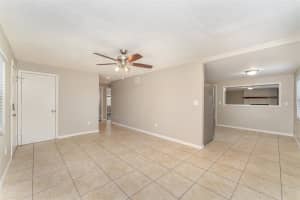 938 GOLDEN RULE COURT, LAKELAND, FL 33803 - MLS#MFRTB8442978