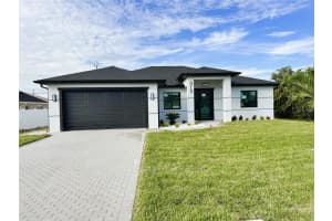 313 31ST TERRACE, CAPE CORAL, FL 33904 - MLS#MFRTB8442993