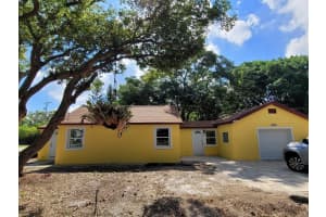 2546 50TH AVENUE, ST PETERSBURG, FL 33714 - MLS#MFRTB8443046