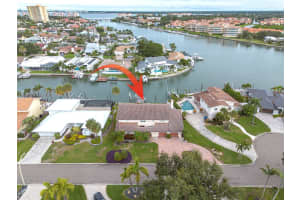 4927 62ND AVENUE, ST PETERSBURG, FL 33715 - MLS#MFRTB8443099
