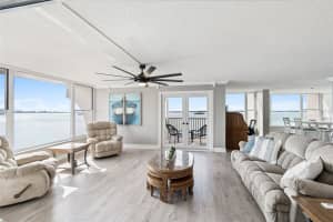 634 EDGEWATER DRIVE, DUNEDIN, FL 34698 - MLS#MFRTB8443108