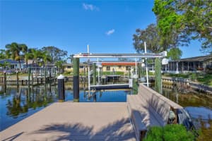 1389 47TH AVENUE, ST PETERSBURG, FL 33703 - MLS#MFRTB8443113