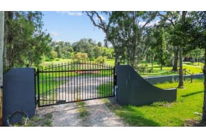 4925 Hamilton Rd Lakeland, FL 33811 - Off Market