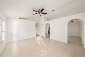 1020 BRENTON LEAF DRIVE, RUSKIN, FL 33570 - MLS#MFRTB8443149