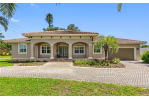 926 Cordova Blvd Ne, ST PETERSBURG