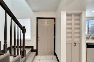 6301 NEWTOWN CIRCLE, TAMPA, FL 33615 - MLS#MFRTB8443265