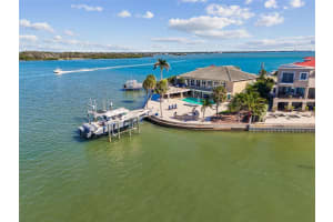 582 JOHNS PASS AVENUE, MADEIRA BEACH, FL 33708 - MLS#MFRTB8443266