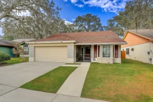 2524 WRENCREST CIRCLE, VALRICO, FL 33596 - MLS#MFRTB8443326