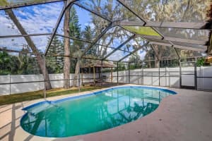 2524 WRENCREST CIRCLE, VALRICO, FL 33596 - MLS#MFRTB8443326