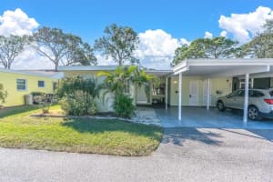3528 Silver Pine Ct #89, SARASOTA