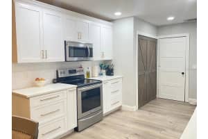 9009 BANA VILLA COURT, TAMPA, FL 33635 - MLS#MFRTB8443465