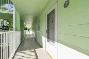 464 PAULA DRIVE, DUNEDIN, FL 34698 - MLS#MFRTB8443507