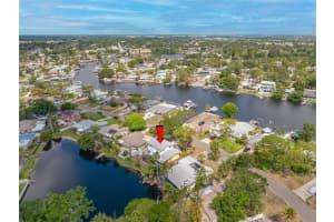 320 TALLAHASSEE DRIVE, ST PETERSBURG, FL 33702 - MLS#MFRTB8443517