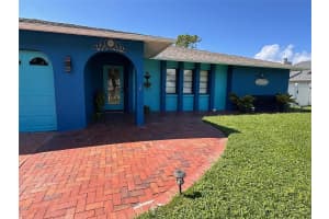 914 PLUM TREE LANE, SARASOTA, FL 34243 - MLS#MFRTB8443581