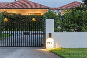 950 LAKE OTIS DRIVE, WINTER HAVEN, FL 33880 - MLS#MFRTB8443606